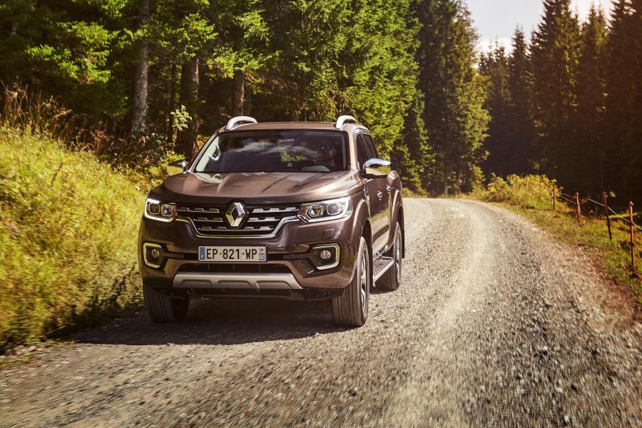  Renault Alaskan 2017 года  (WW) (фото 48 из 141)